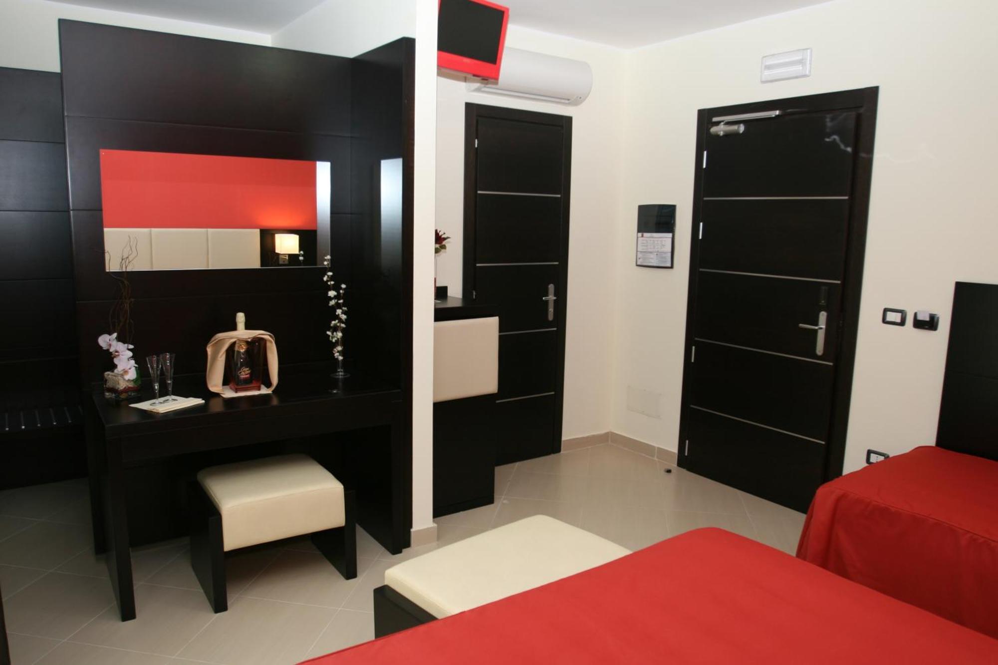 Rama Palace Hotel Казальнуово-ди- Наполи Экстерьер фото